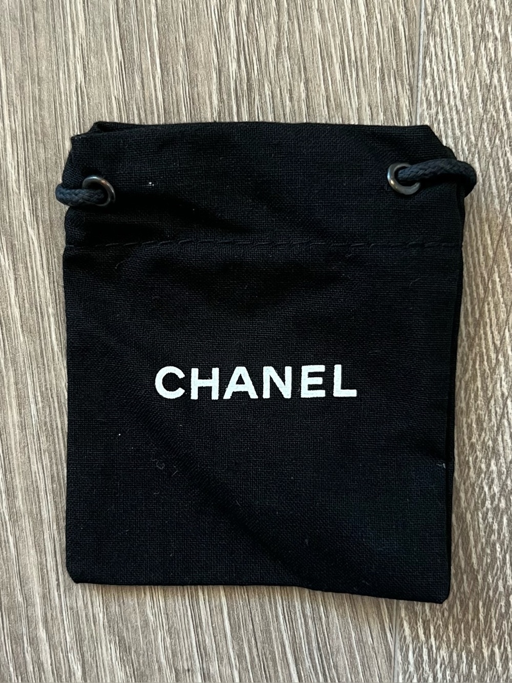 Chanel dust bag (C655)